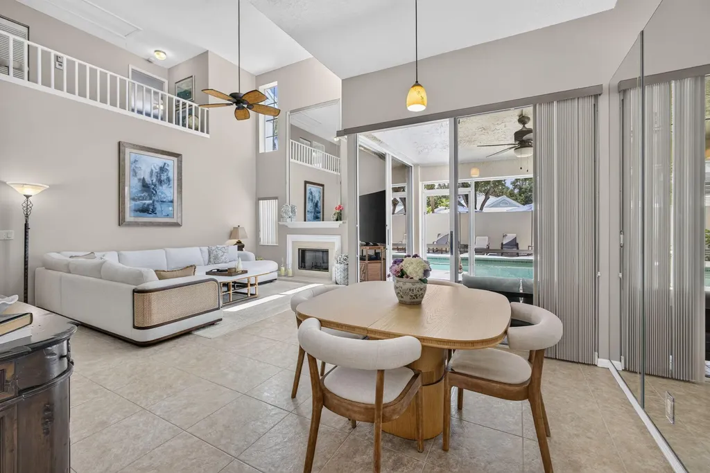 33 Selby Lane Palm Beach Gardens FL 33418