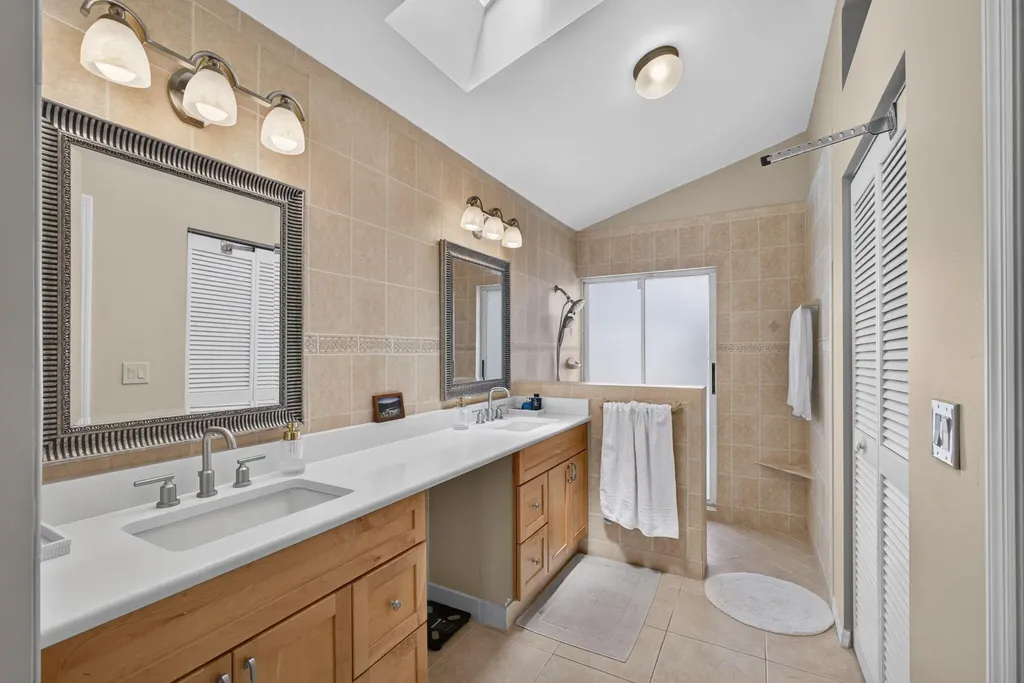 33 Selby Lane Palm Beach Gardens FL 33418