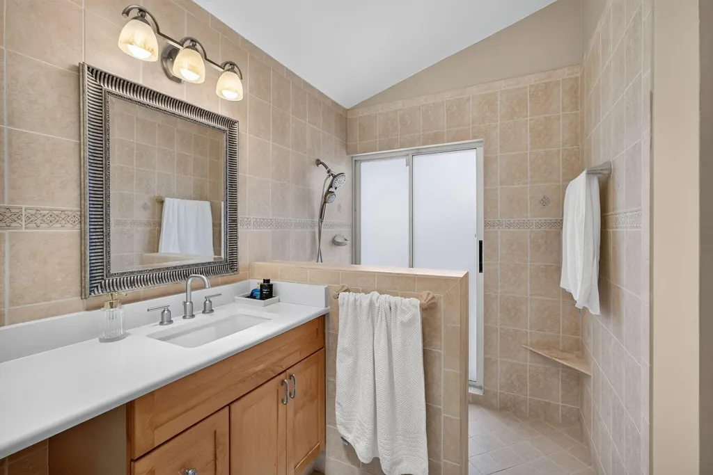 33 Selby Lane Palm Beach Gardens FL 33418