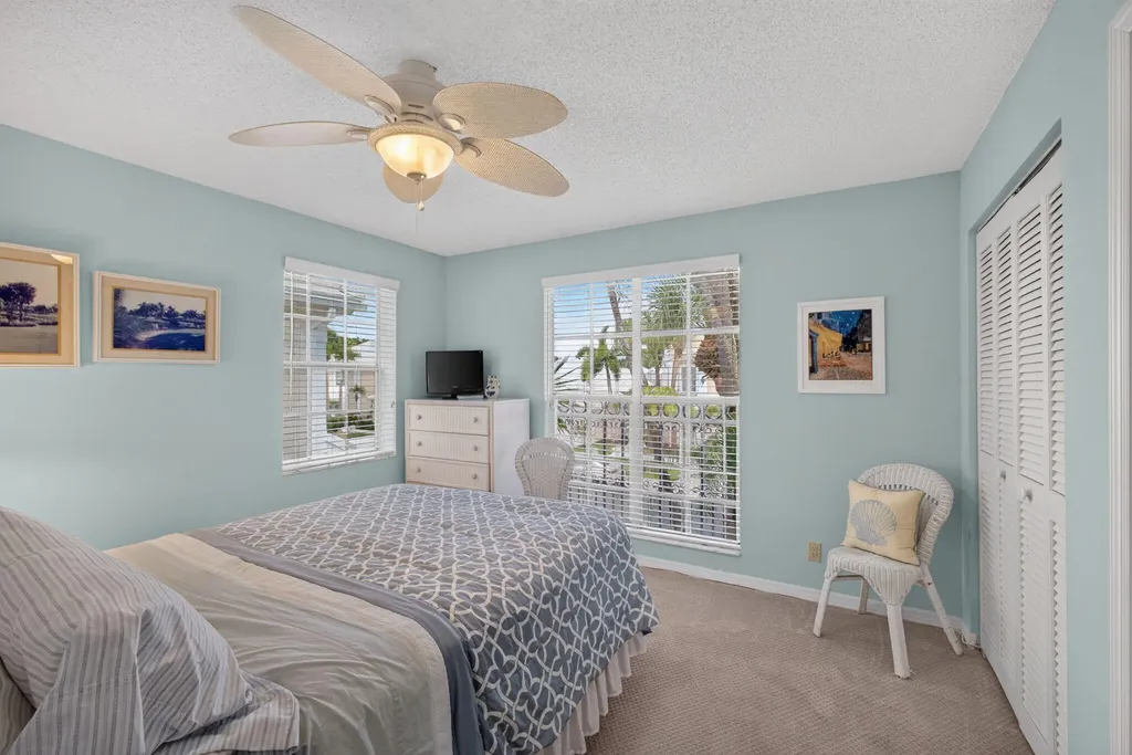 33 Selby Lane Palm Beach Gardens FL 33418