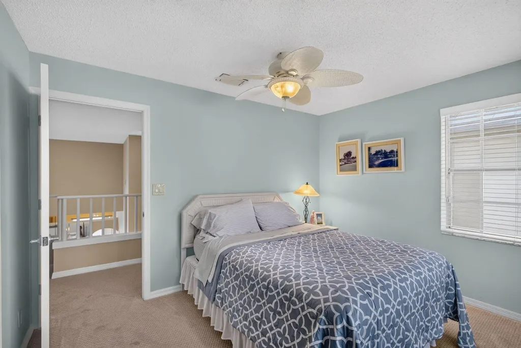 33 Selby Lane Palm Beach Gardens FL 33418