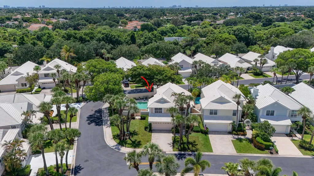33 Selby Lane Palm Beach Gardens FL 33418