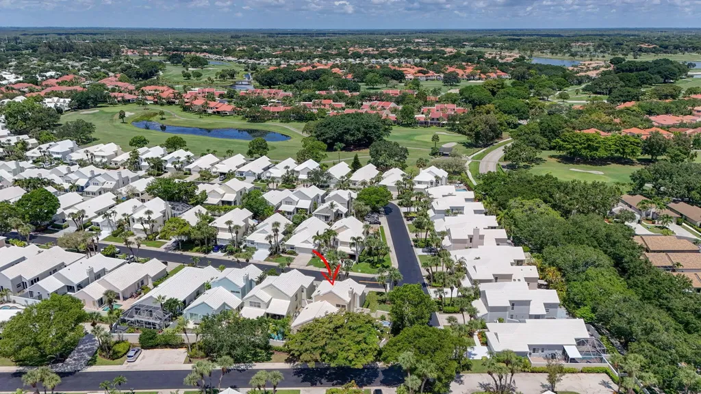 33 Selby Lane Palm Beach Gardens FL 33418