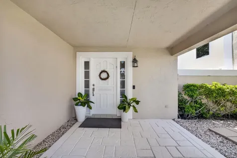 33 Selby Lane Palm Beach Gardens FL 33418