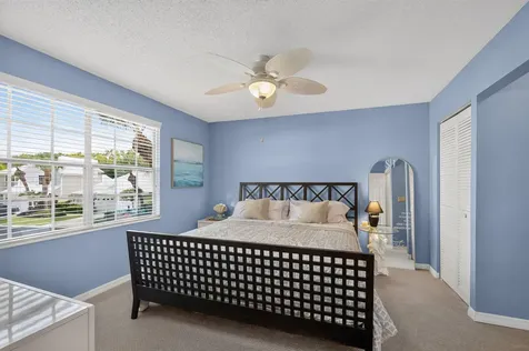 33 Selby Lane Palm Beach Gardens FL 33418
