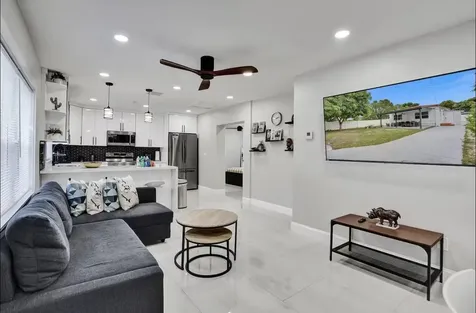 1701 Jefferson Street Hollywood FL 33020