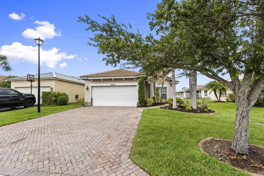 10932 SW Dunhill Court Port St Lucie FL 34987