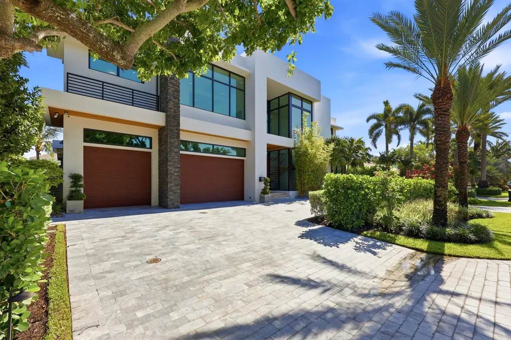 Fort Lauderdale FL, 2863 NE 27th Street