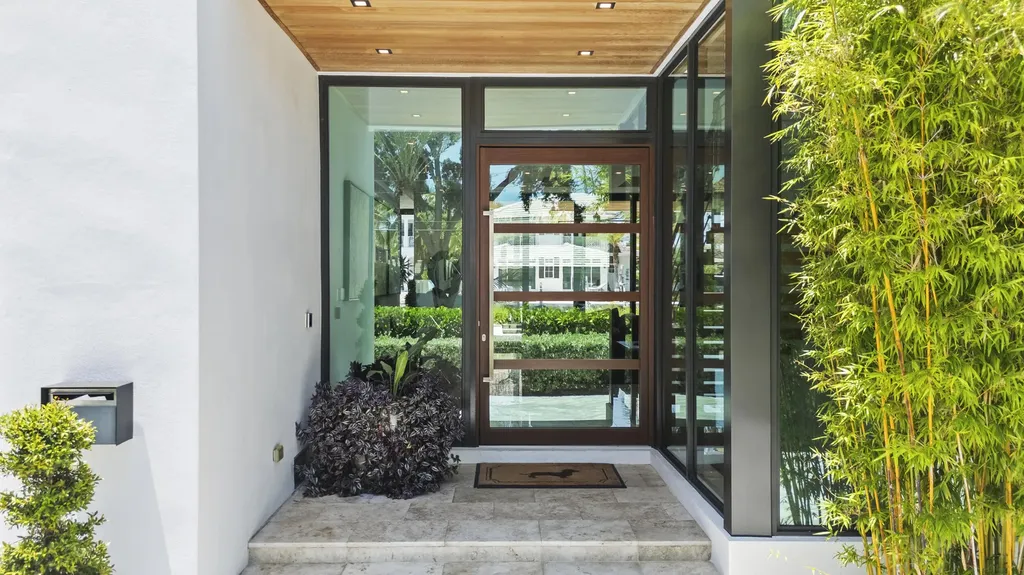 2863 NE 27th Street Fort Lauderdale FL 33306