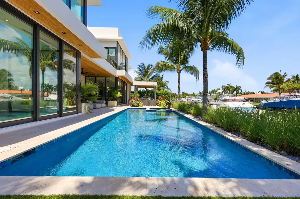 2863 NE 27th Street Fort Lauderdale FL 33306