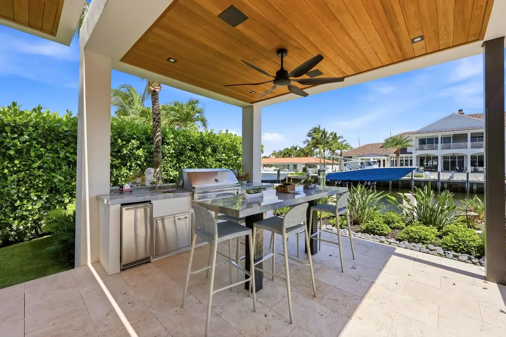 2863 NE 27th Street Fort Lauderdale FL 33306