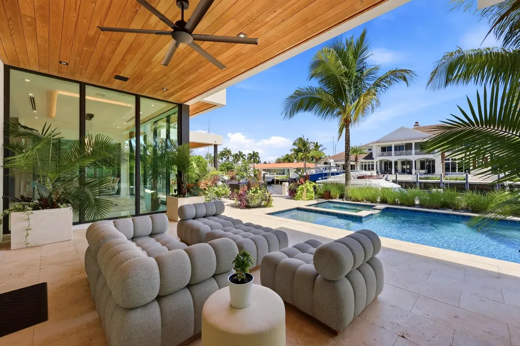 2863 NE 27th Street Fort Lauderdale FL 33306