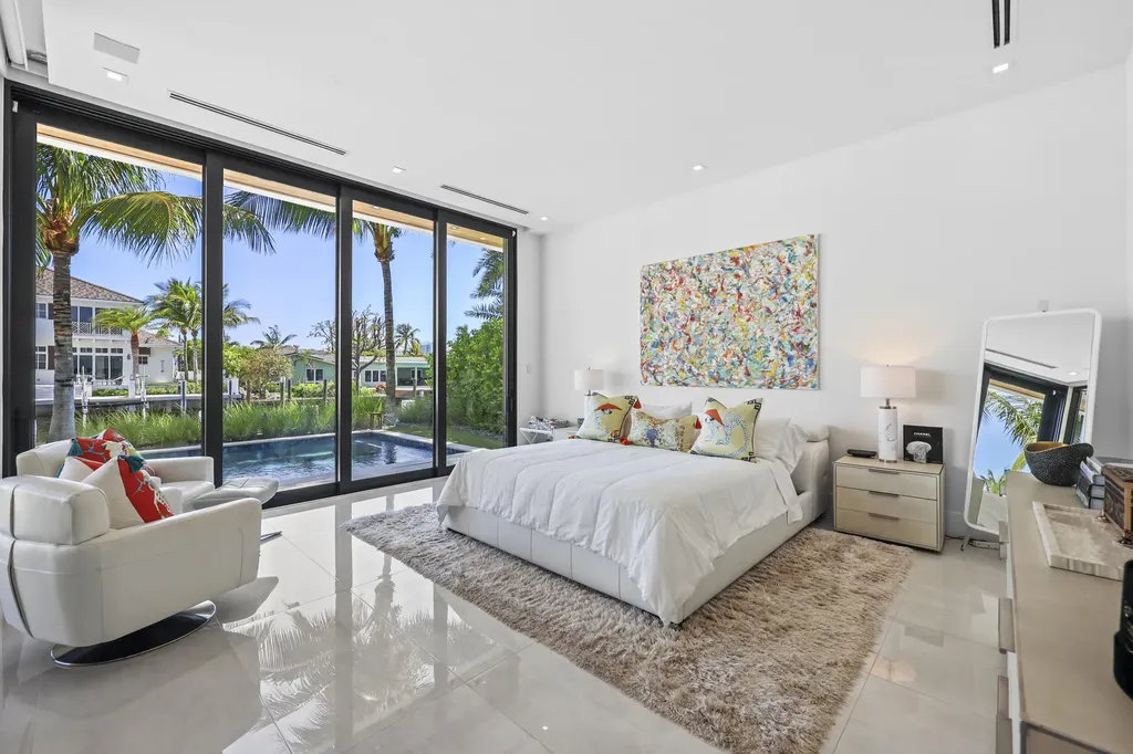 2863 NE 27th Street Fort Lauderdale FL 33306