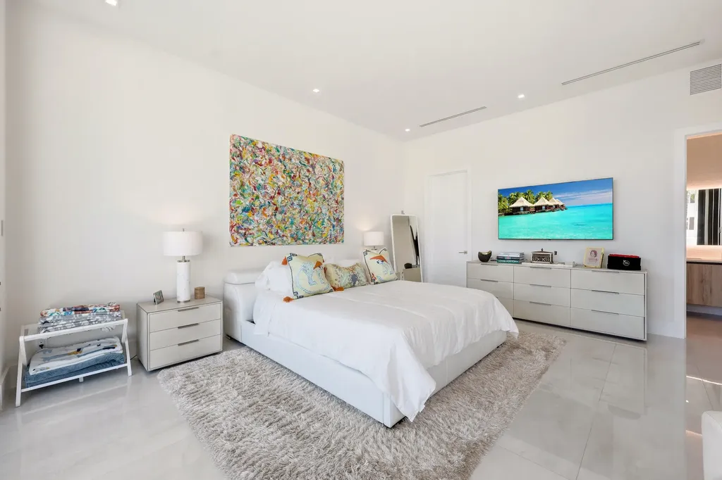 2863 NE 27th Street Fort Lauderdale FL 33306