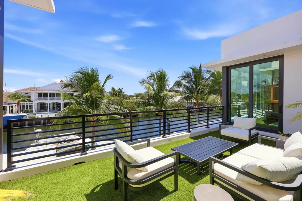 2863 NE 27th Street Fort Lauderdale FL 33306