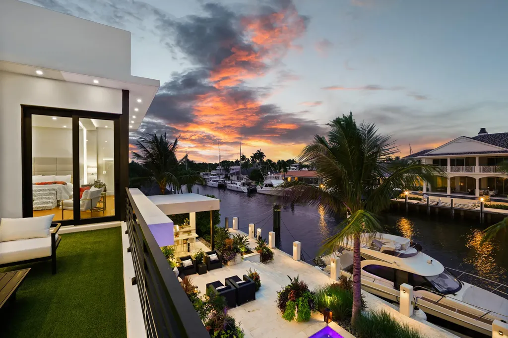 2863 NE 27th Street Fort Lauderdale FL 33306