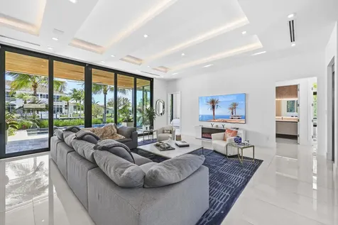 2863 NE 27th Street Fort Lauderdale FL 33306