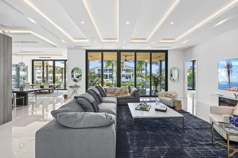 2863 NE 27th Street Fort Lauderdale FL 33306