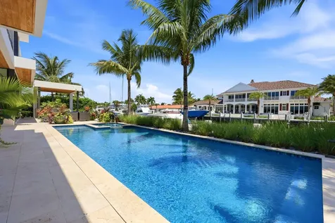 2863 NE 27th Street Fort Lauderdale FL 33306