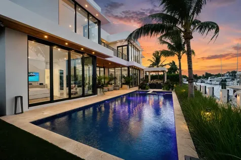 2863 NE 27th Street Fort Lauderdale FL 33306