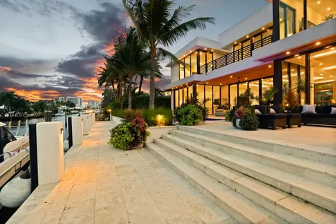 2863 NE 27th Street Fort Lauderdale FL 33306