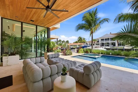 2863 NE 27th Street Fort Lauderdale FL 33306