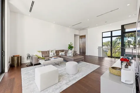 2863 NE 27th Street Fort Lauderdale FL 33306