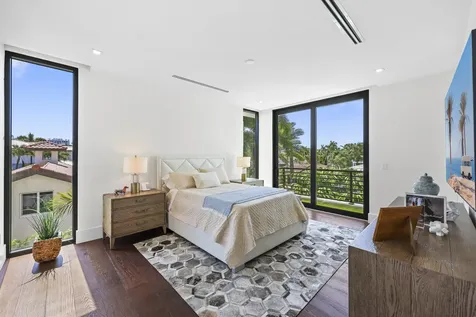 2863 NE 27th Street Fort Lauderdale FL 33306