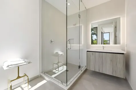 2863 NE 27th Street Fort Lauderdale FL 33306