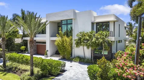 2863 NE 27th Street Fort Lauderdale FL 33306