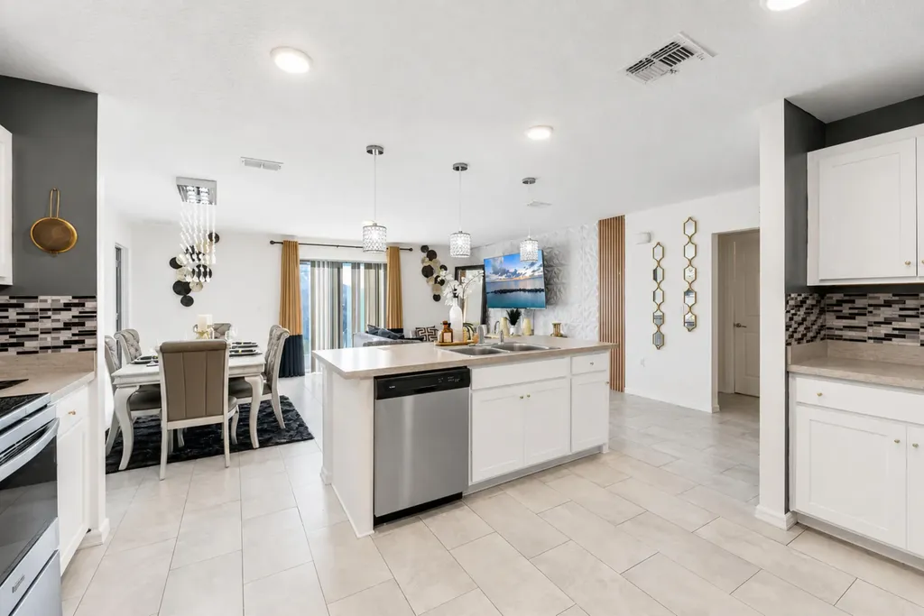 1122 SW Del Rio Boulevard Port St Lucie FL 34953