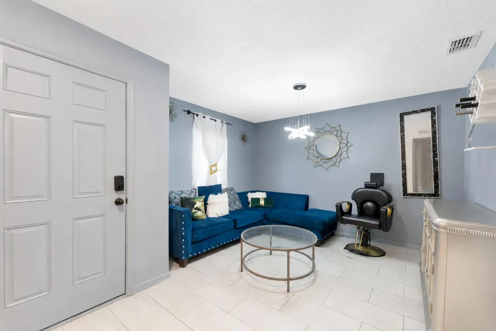 1122 SW Del Rio Boulevard Port St Lucie FL 34953