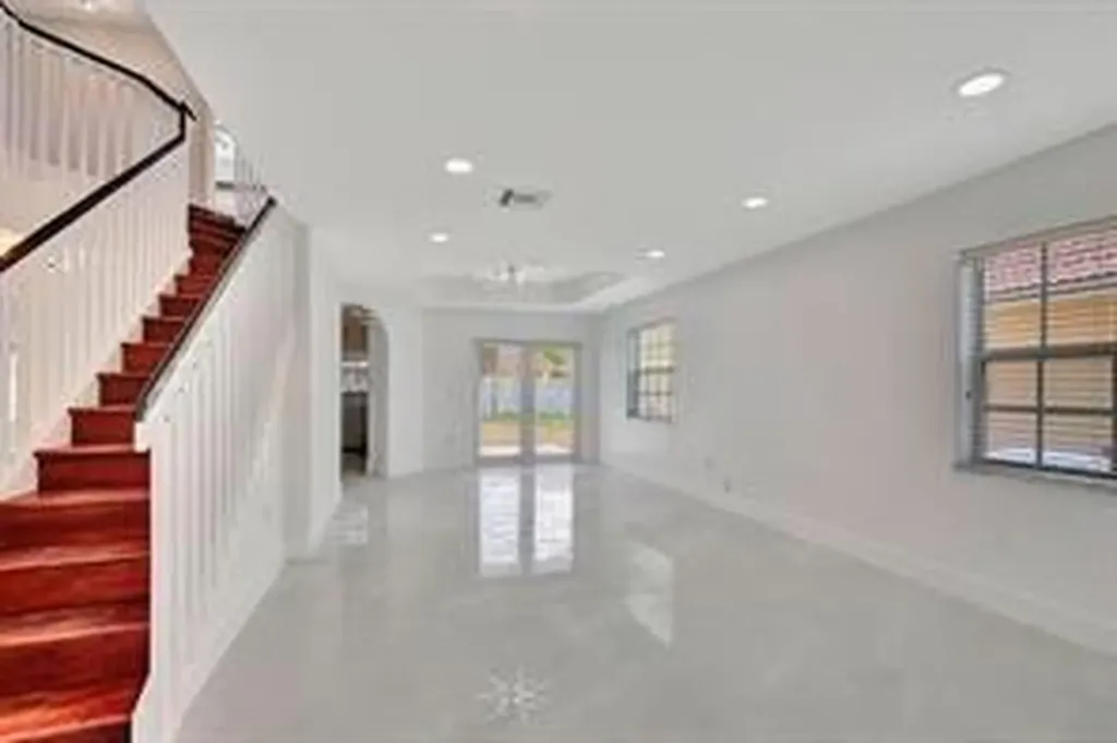 2410 NW 137th Terrace Sunrise FL 33323