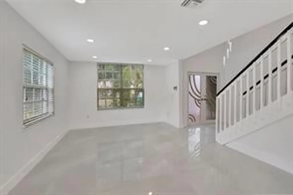 2410 NW 137th Terrace Sunrise FL 33323