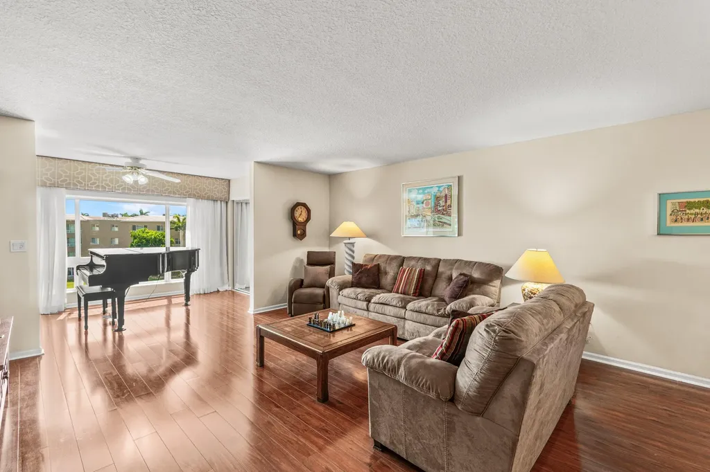 12560 Majesty Circle Boynton Beach FL 33437