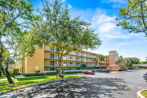 12560 Majesty Circle Boynton Beach FL 33437