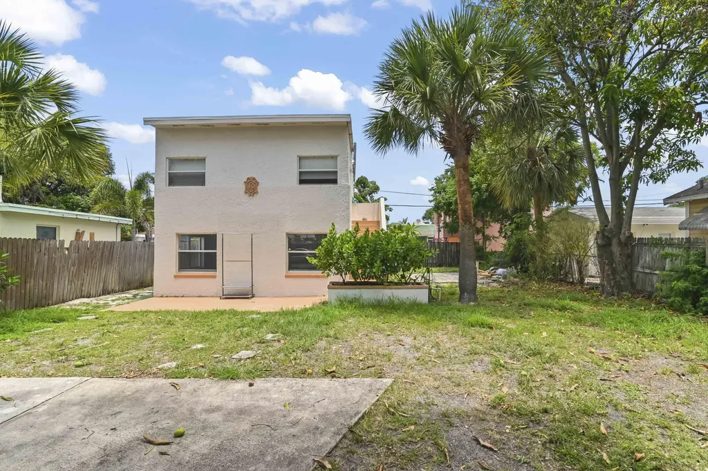 515 Putnam Road West Palm Beach FL 33405