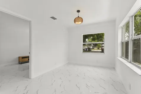 515 Putnam Road West Palm Beach FL 33405
