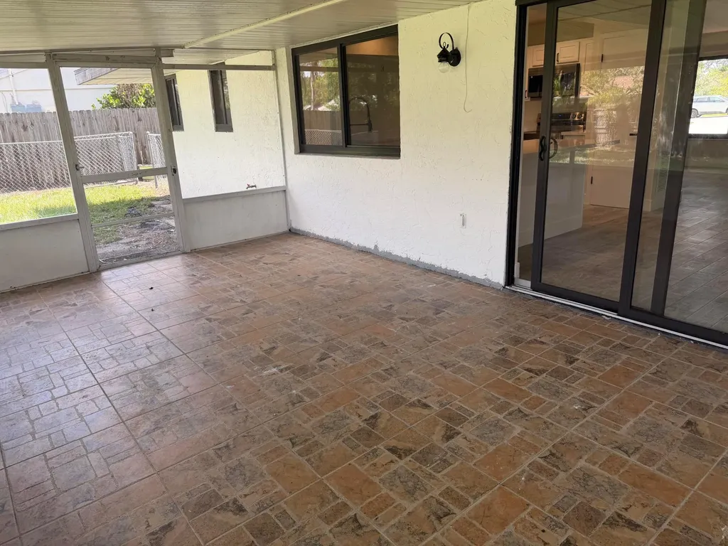 1117 SE Stewart Road Port St Lucie FL 34952