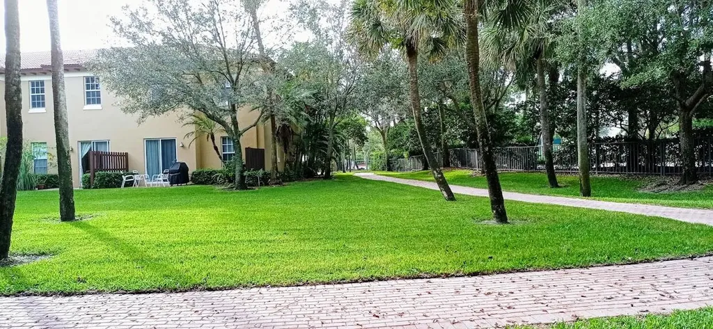 2812 Eagle Rock Circle West Palm Beach FL 33411