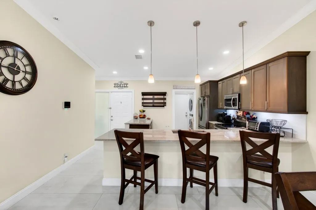 8310 Springlake Drive Boca Raton FL 33496