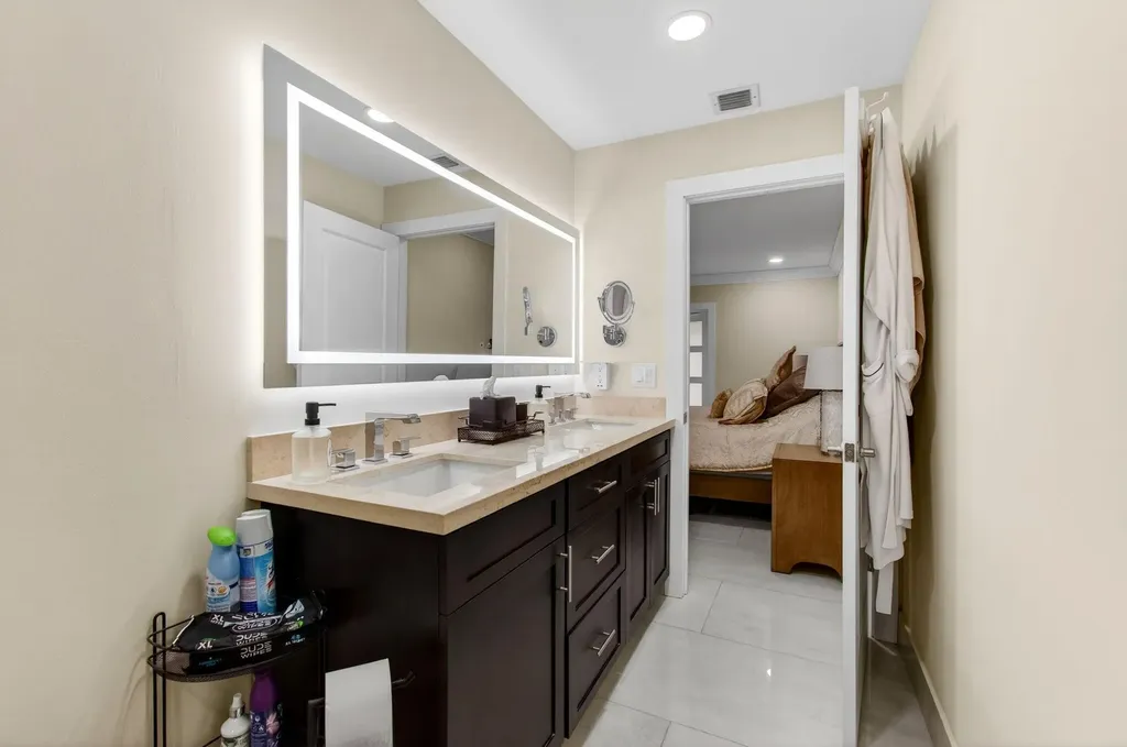 8310 Springlake Drive Boca Raton FL 33496