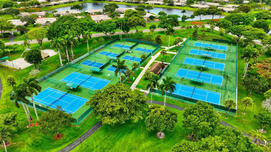 8310 Springlake Drive Boca Raton FL 33496