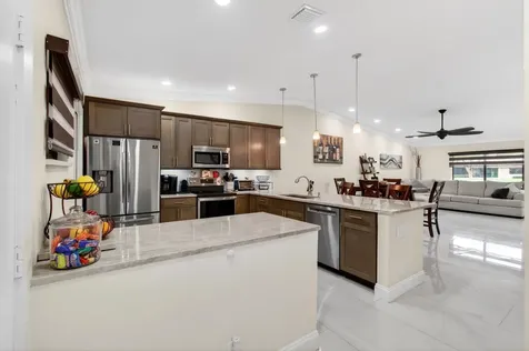 8310 Springlake Drive Boca Raton FL 33496