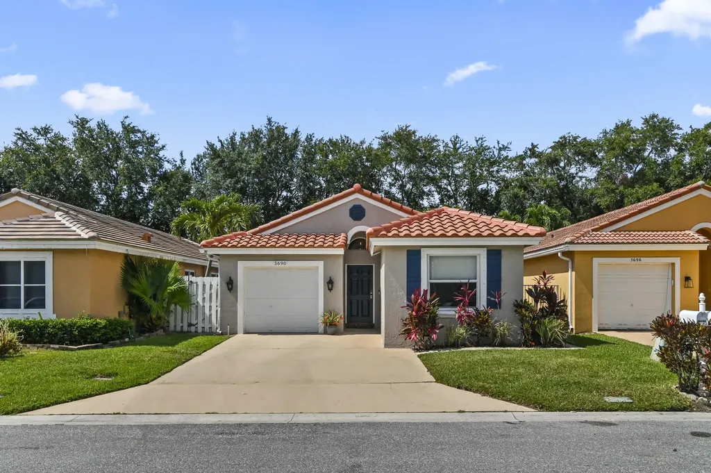5690 Green Island Drive Lake Worth FL 33463