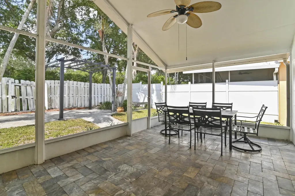 5690 Green Island Drive Lake Worth FL 33463