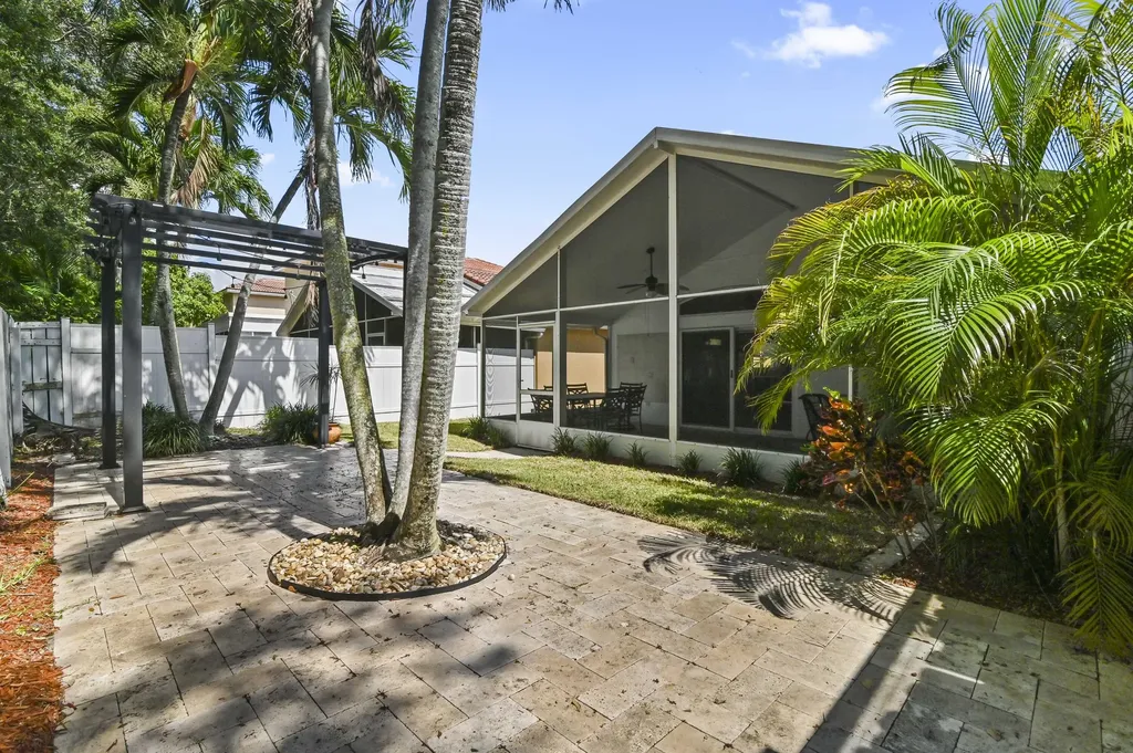5690 Green Island Drive Lake Worth FL 33463