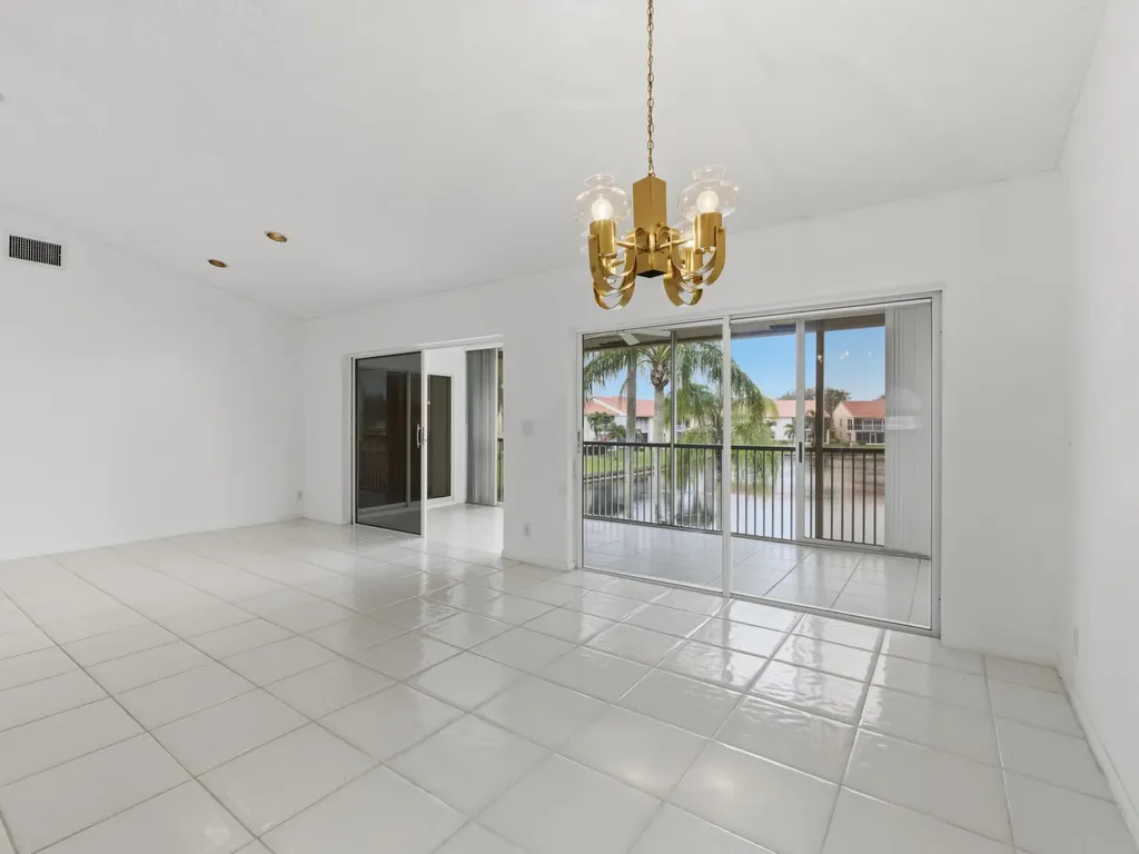 14383 Via Royal Delray Beach FL 33446