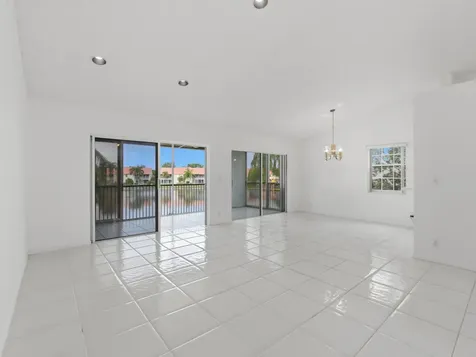 14383 Via Royal Delray Beach FL 33446