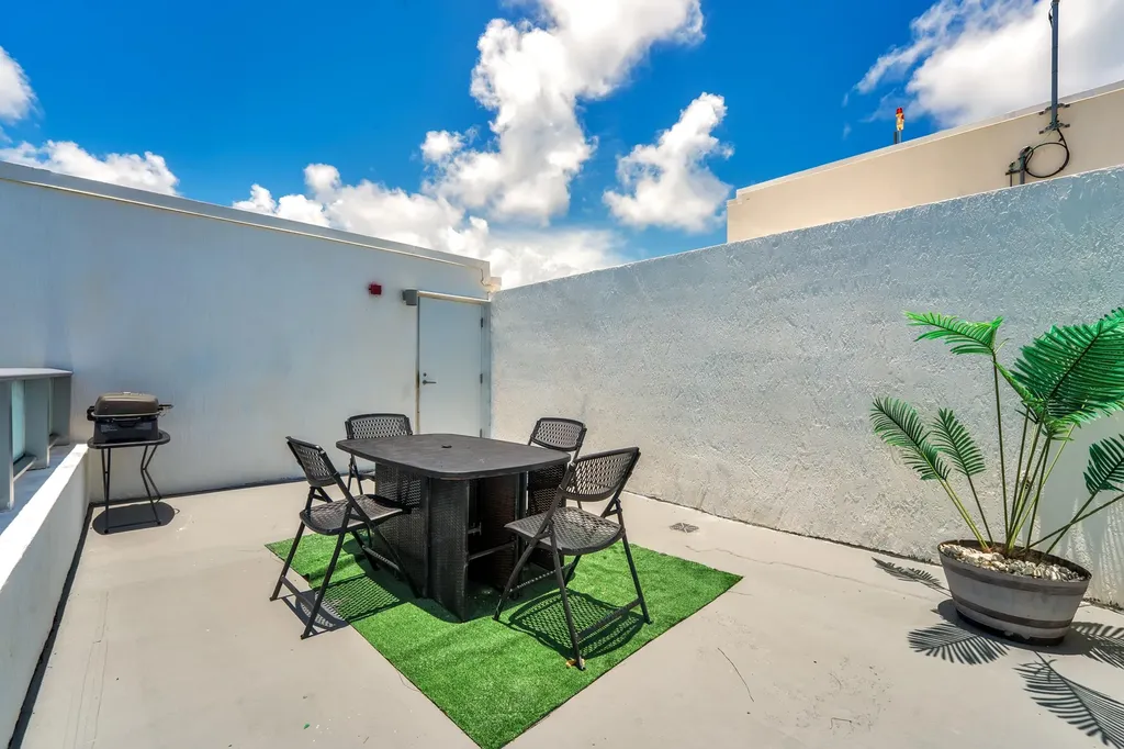 6620 Indian Creek Drive Miami Beach FL 33141
